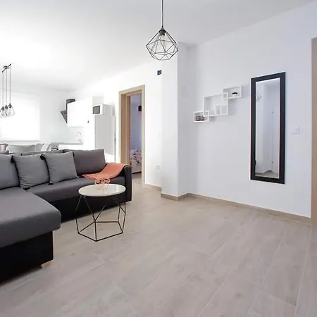 Apartment Petra